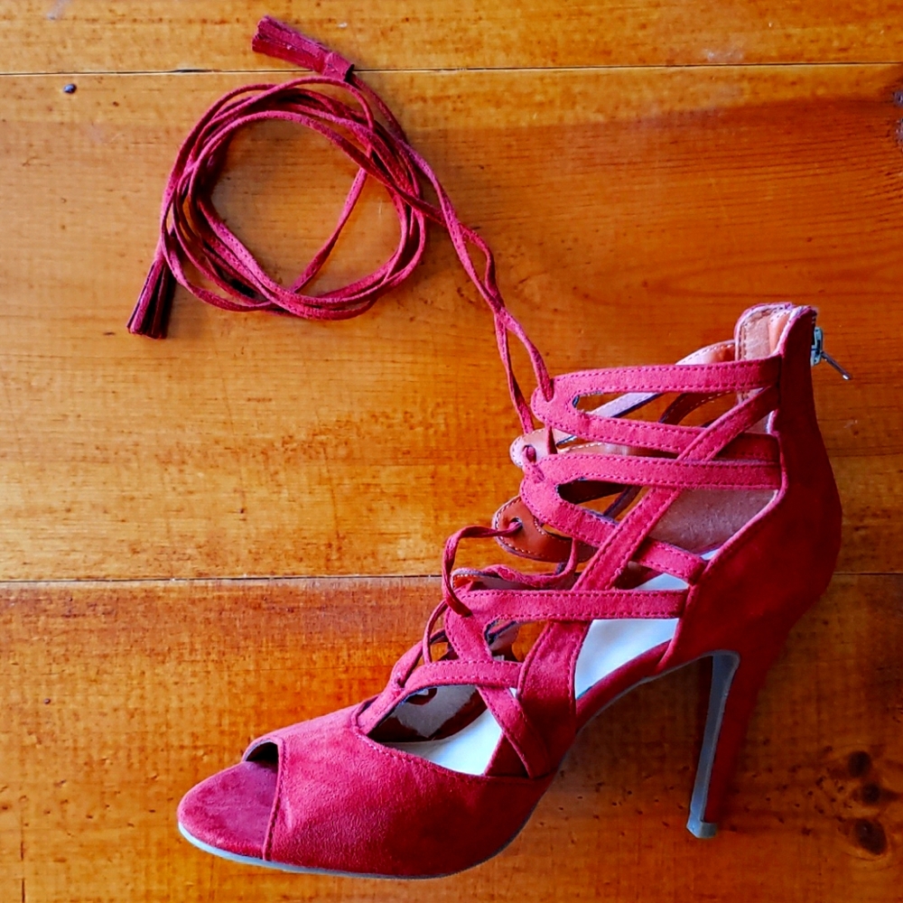 NY&Co. Rust lace up pumps